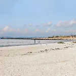 3 Bedroom Amazing In בית נופש אבלטופט