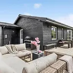 בית נופש 3 Bedroom Amazing In אבלטופט