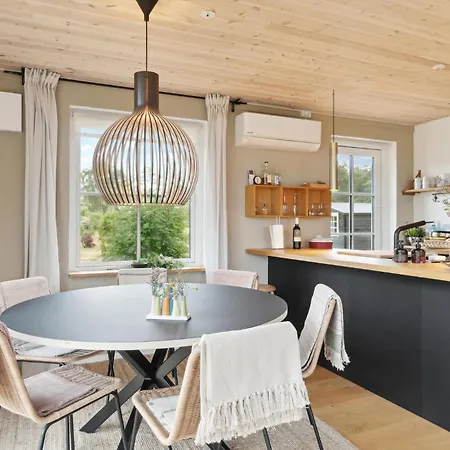 Nyaraló Beautiful In With Kitchen Ebeltoft